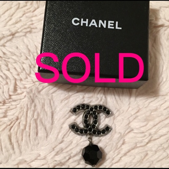 CHANEL Accessories - 💯Authetic Rare CHANEL Brooch Pin Gunmetal w /box